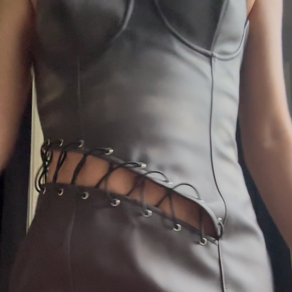 Heat Reactive Dress 🔥 - Picture 12 of 14